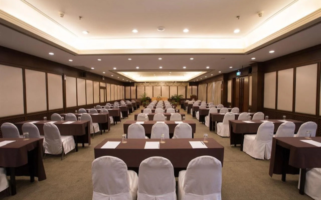 Imperial Phukaew Hill Resort