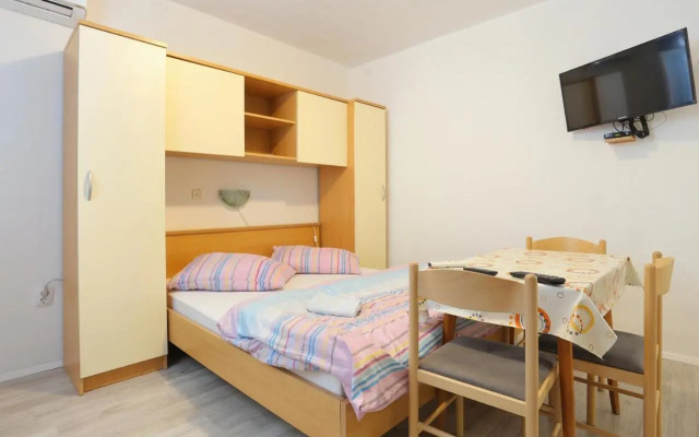Studio Tucepi 6695c
