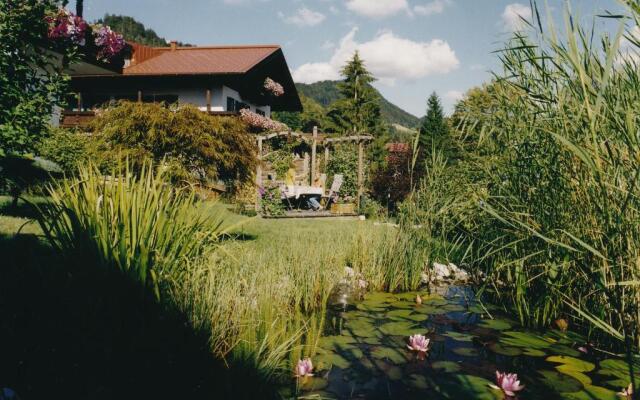 Ferienwohnungen am Hausberg