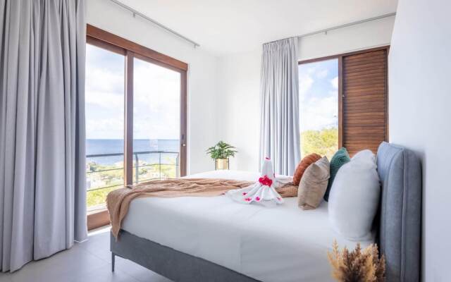 La Perla Chic Panoramic Designer Villa