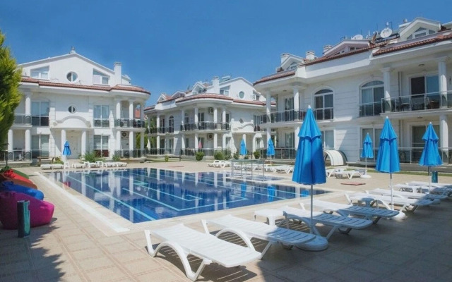 Serenity Apartments 4 by Villamnet