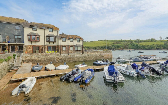 7 Island Quay