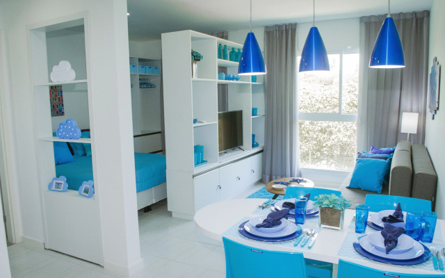 Flat de 1 quarto - Muro alto Condomínio Clube