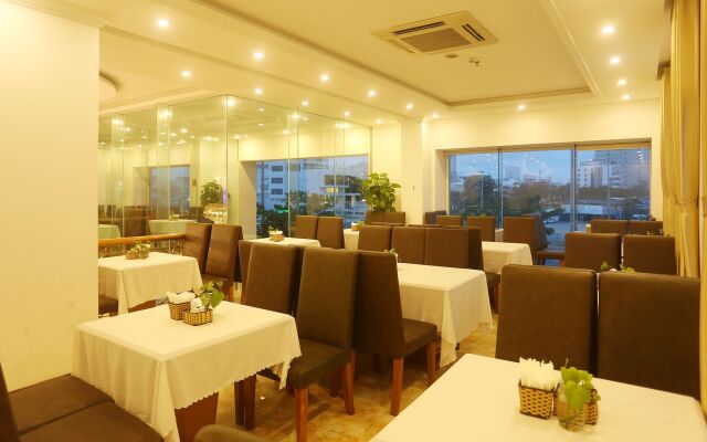 Royal Family Hotel Da Nang