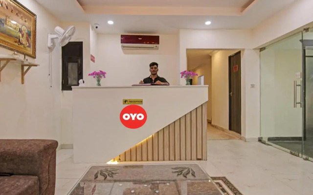 Oyo Flagship 701536 The Grand Bella