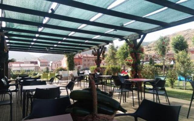 Hotel Villaneila