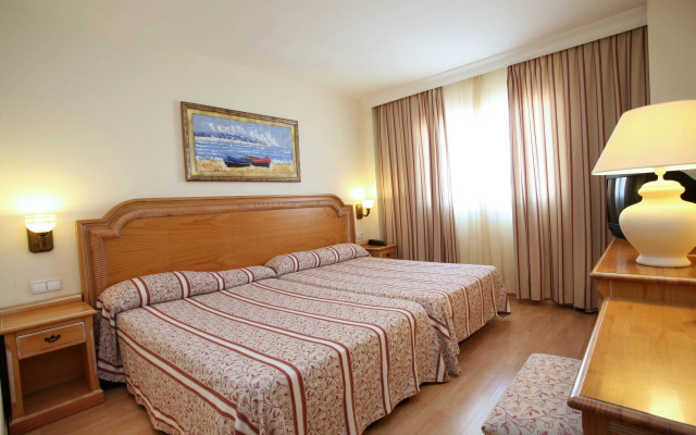 Hotel & Spa Peñíscola Plaza Suites
