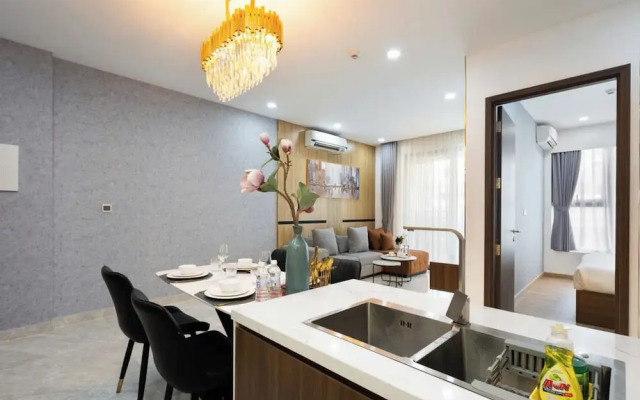 2BR Luxury in District 7