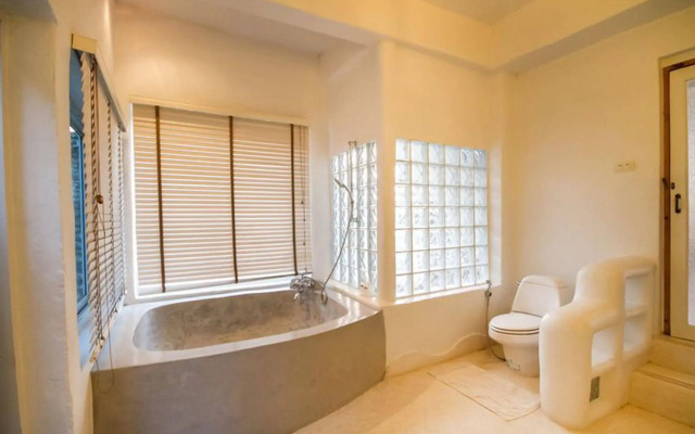 Morning Glory Resort