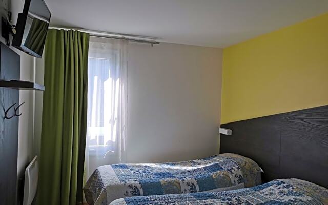 Fasthotel Paris Ouest Bouafle