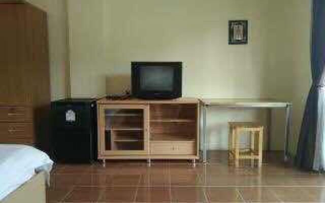 RoomQuest One Bangsaray