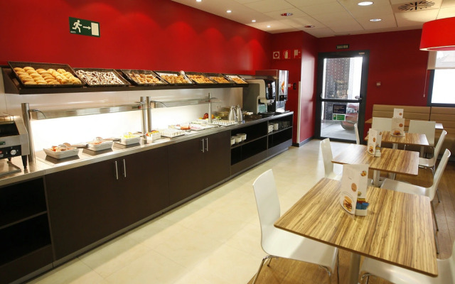 Travelodge Madrid Metropolitano