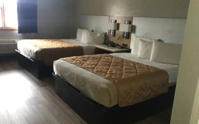 Colonial Brick Inn & Suites