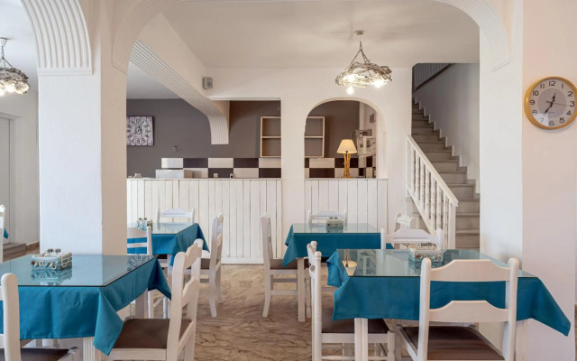 Ikaros Hotel