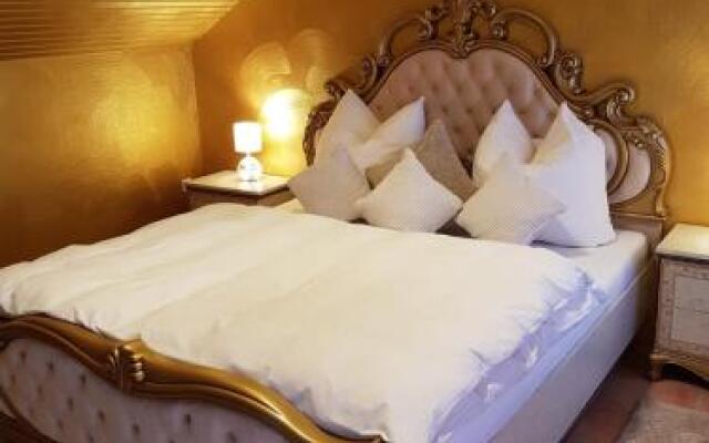 Whirlpool Suite Marrakesch-Lounge