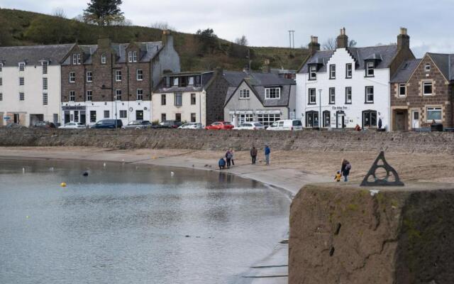 Stepping Stone Apartment