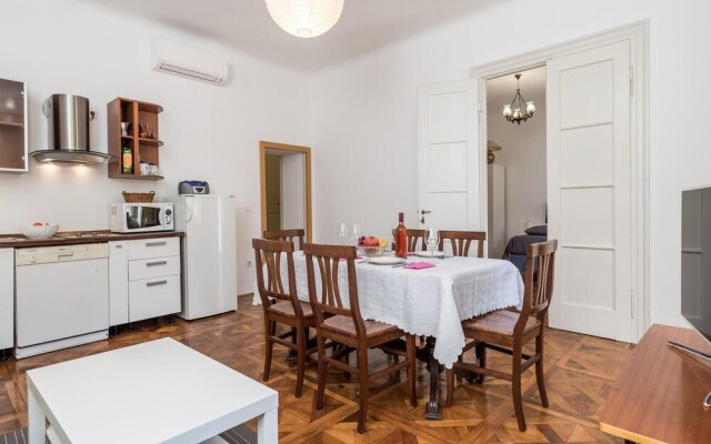 Beautiful Apartment in Volosko With 2 Bedrooms and Wifi