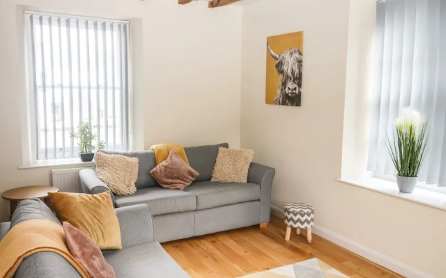 1 Greenswood Court