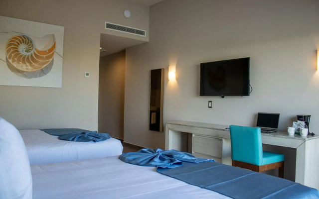 Varali Grand Hotel