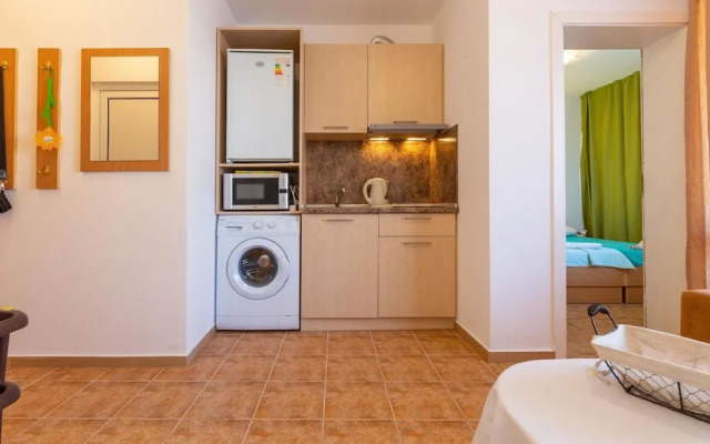 Eltrade Apartments in Vista Del Mar