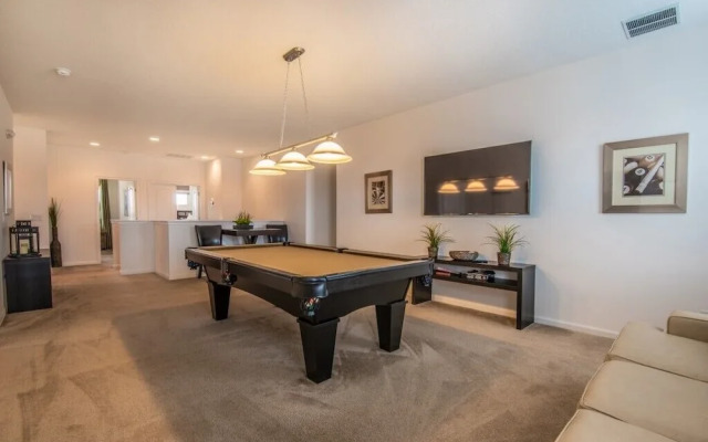 6-Bedroom Villa in Davenport 4164OD