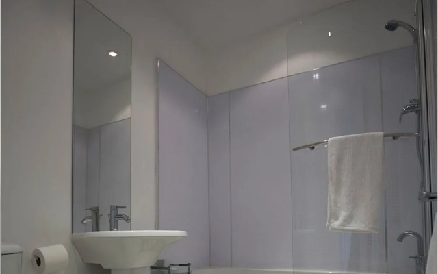 Aberdeen Serviced Apartments - The Lodge