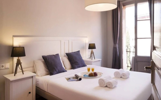 Modern 3 Bedroom Apartment With Balcony in Lesseps