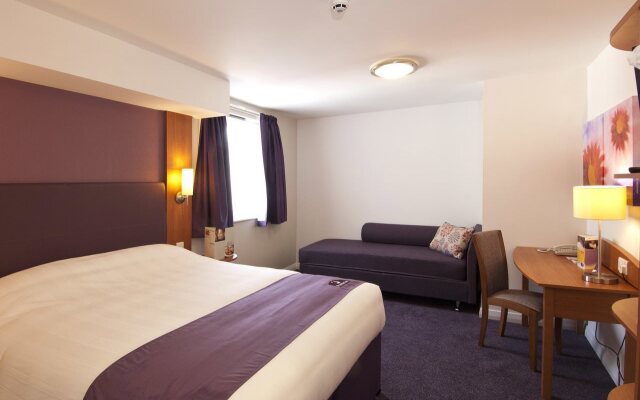Premier Inn Exeter Central St Davids