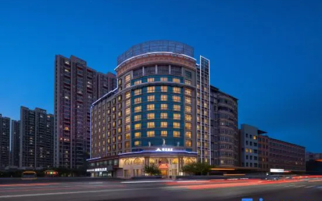 Jincheng Hotel (Ganzhou Economic Development Zone Wanda Plaza) — 2-star hotel in Ganzhou