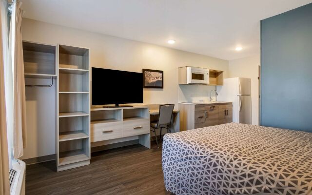 WoodSpring Suites Knoxville-Cedar Bluff