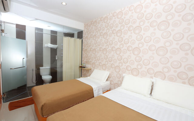 1 Hotel Taman Connaught