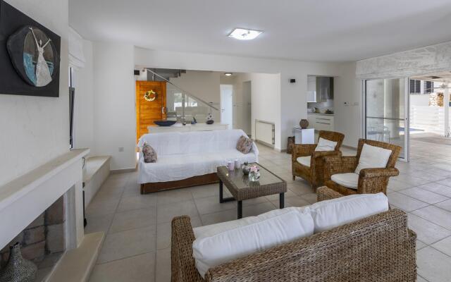 Protaras Villa Serifos By The Sea