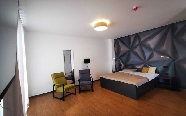 Fairn Square Hotel
