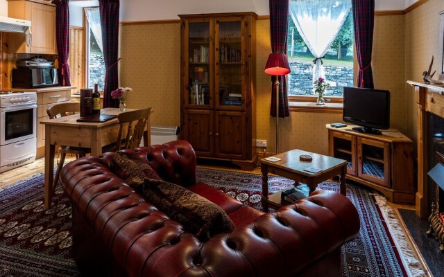 Braemore Square Country House