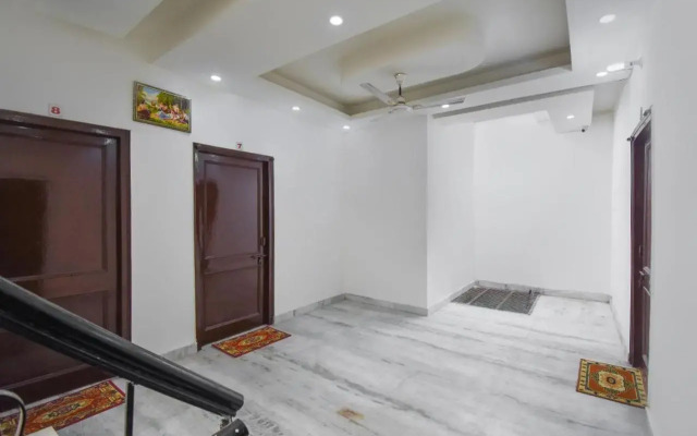 Oyo Flagship 71698 Gangotri Guest House
