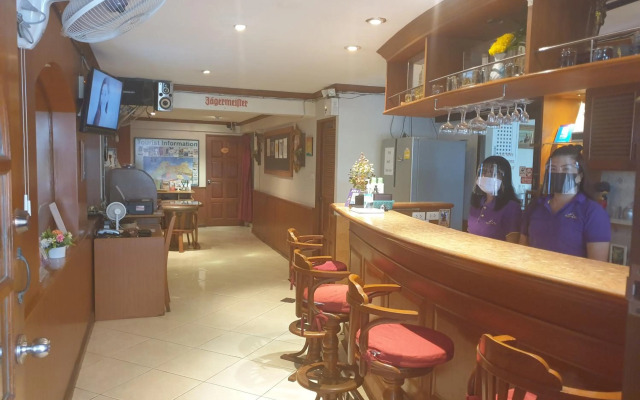 Chaiyapoon Inn