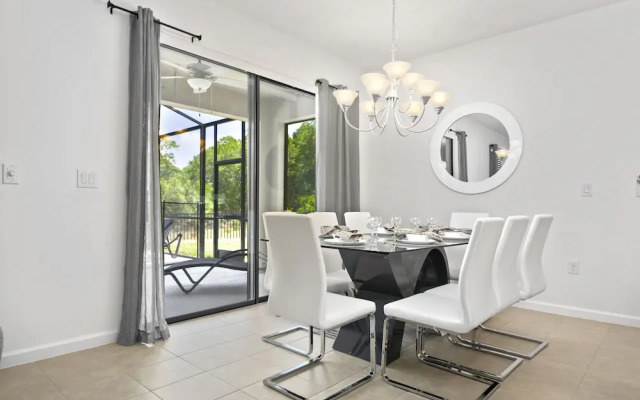 Veranda Palms by VHC Hospitality