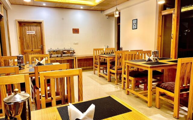 Manali Outdoor Retreat by Sheosante