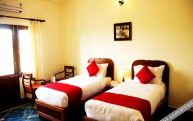 Hotel Surya Vilas Palace