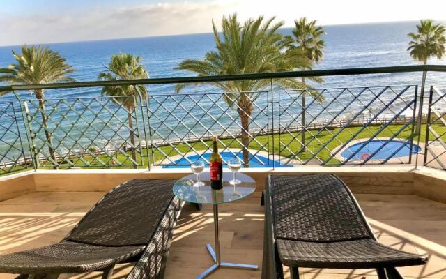 MI CAPRICHO A17 Beachfront Apartment