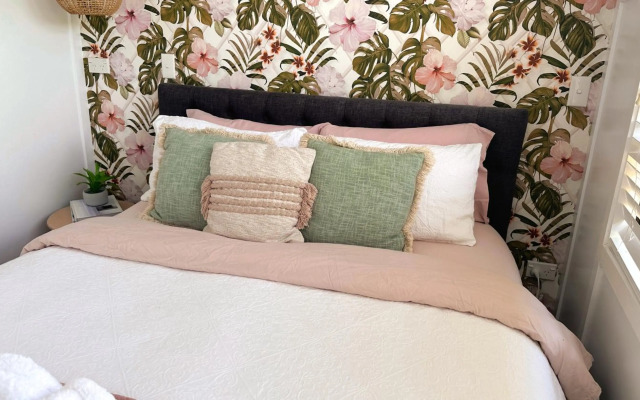 Tiny House Oasis Cambidge-Pool-Hamilton Airport 10mins