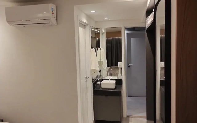 Apto 00203 Legacy Suites