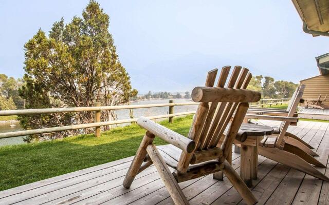 Yellowstone Valley Lodge, an Ascend Collection Hotel