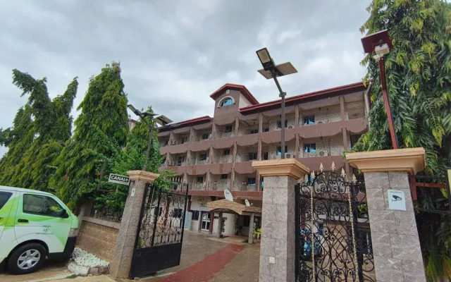 Newtown Palace Hotel