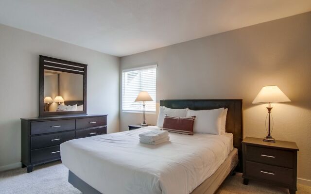 The Luxe Suites of Temecula Heights