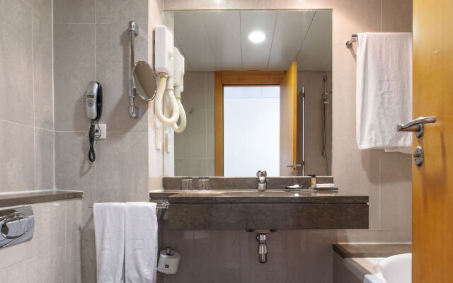 SANA Sesimbra Hotel