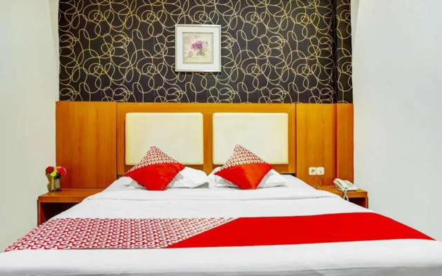 Hotel O near Mall Panakukang formerly Rika Hotel Makassar – Guest Rooms – Makassar