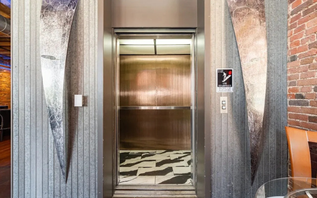 Jamloft - Printers Alley - Walk to Broadway