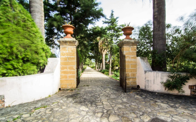 Torre Artale Hotel & Residence