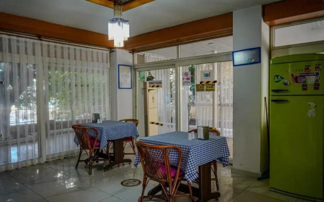 Sazak Otel